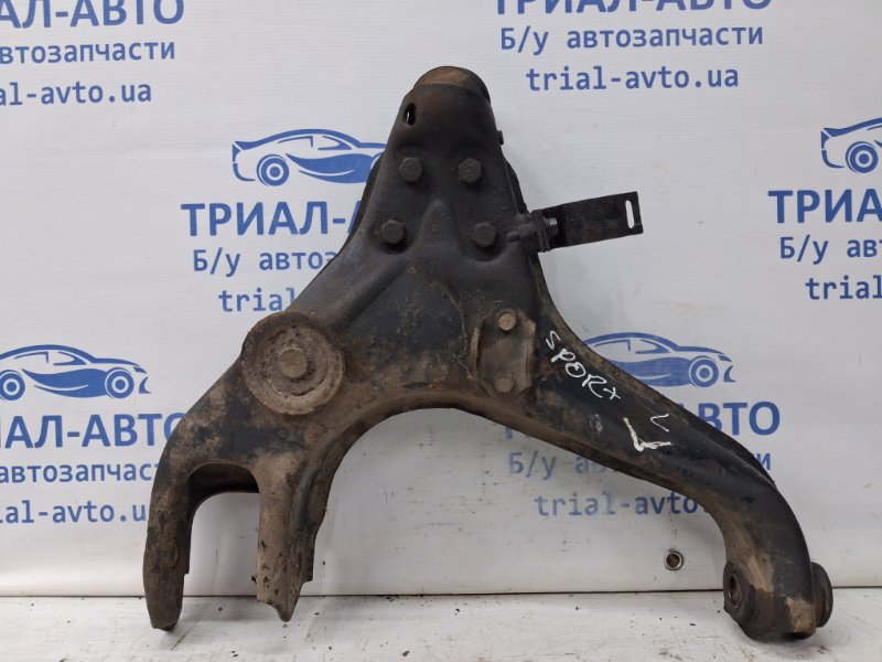 Рычаг передний нижний левый Pajero Sport 1996-2008 K9 3.0 бензин 6G72 Рычаг передний нижний левый Pajero Sport 1996-2008 K9 3.0 бензин 6G72