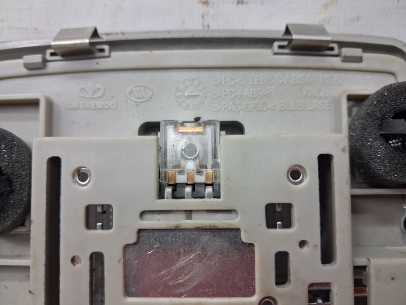 Плафон задний Chevrolet Captiva C140 2.2 diesel Z22D1