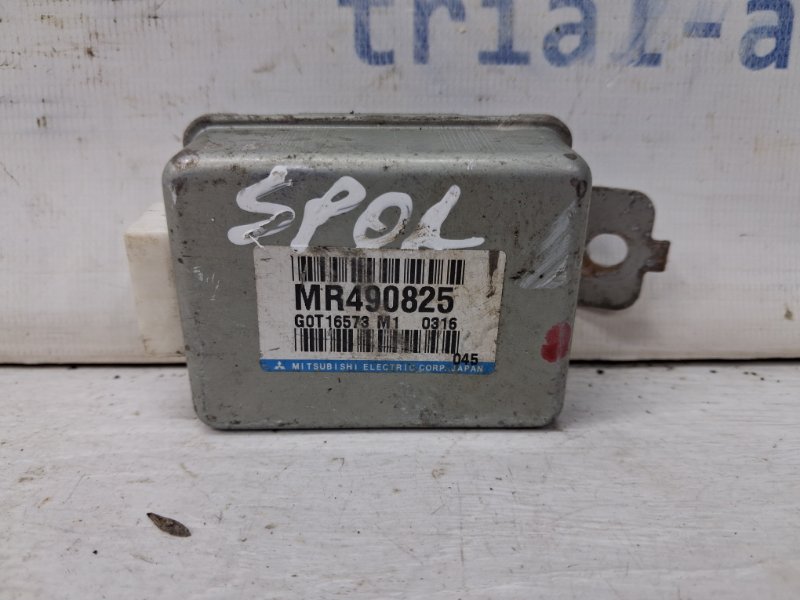 Блок управления круиз-контролем Mitsubishi Pajero Sport 1996-2008 K9 3.0 бензин 6G72 MR490825 Б/У