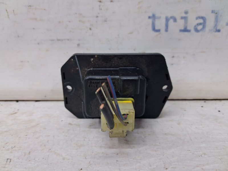 Резистор печки Qashqai 2013-2022 J11 1.2 Бензин HRA2DDT Резистор печки Qashqai 2013-2022 J11 1.2 Бензин HRA2DDT