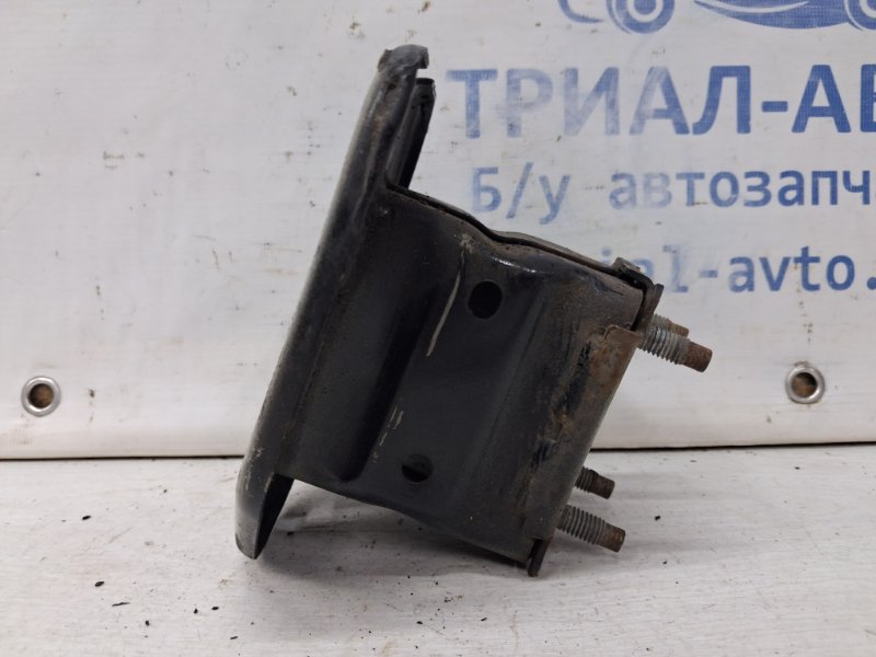 Кронштейн усилителя заднего бампера левый Qashqai 2013-2022 J11 1.2 Бензин HRA2DDT Кронштейн усилителя заднего бампера левый Qashqai 2013-2022 J11 1.2 Бензин HRA2DDT