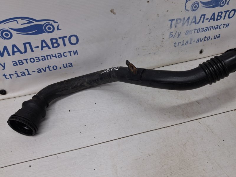 Патрубок интеркулера Dacia Duster HS 1.5 Diesel K9K Патрубок интеркулера Dacia Duster HS 1.5 Diesel K9K