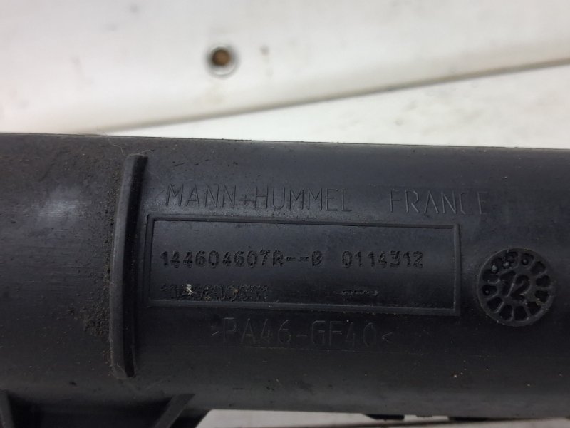 Патрубок интеркулера Megane 2008-2016 3 1.5 Diesel K9K