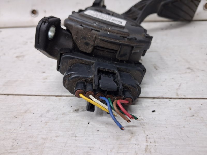 Педаль газа SX4 2006-2014 1 1.6 бензин M16A