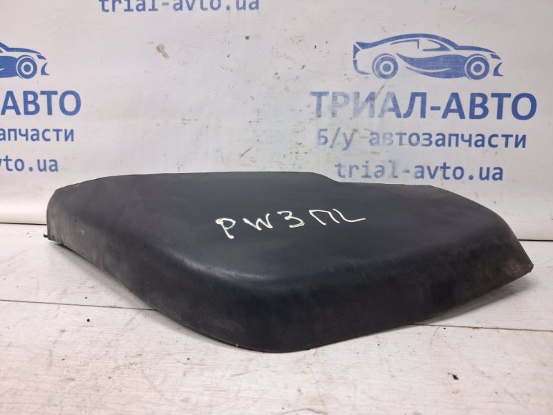 Брызговик передний левый Pajero Wagon 1999-2006 3 3.2 Дизель 4M41