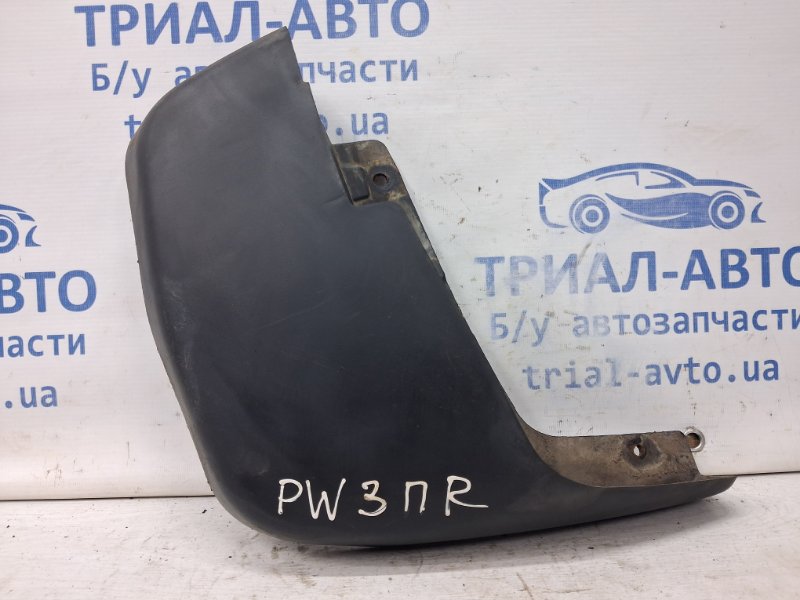 Брызговик передний правый Mitsubishi Pajero Wagon 1999-2006 3 3.2 Дизель 4M41 MR437596 Б/У