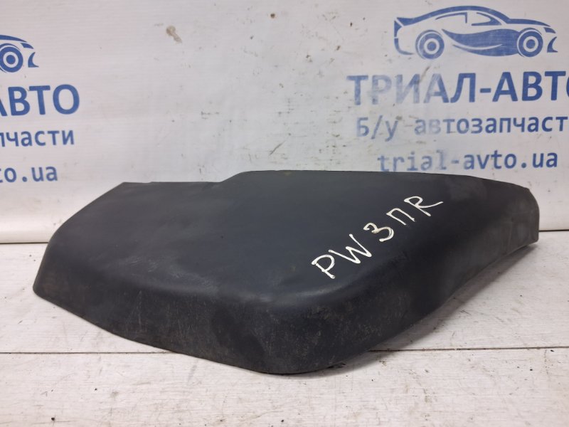 Брызговик передний правый Pajero Wagon 1999-2006 3 3.2 Дизель 4M41