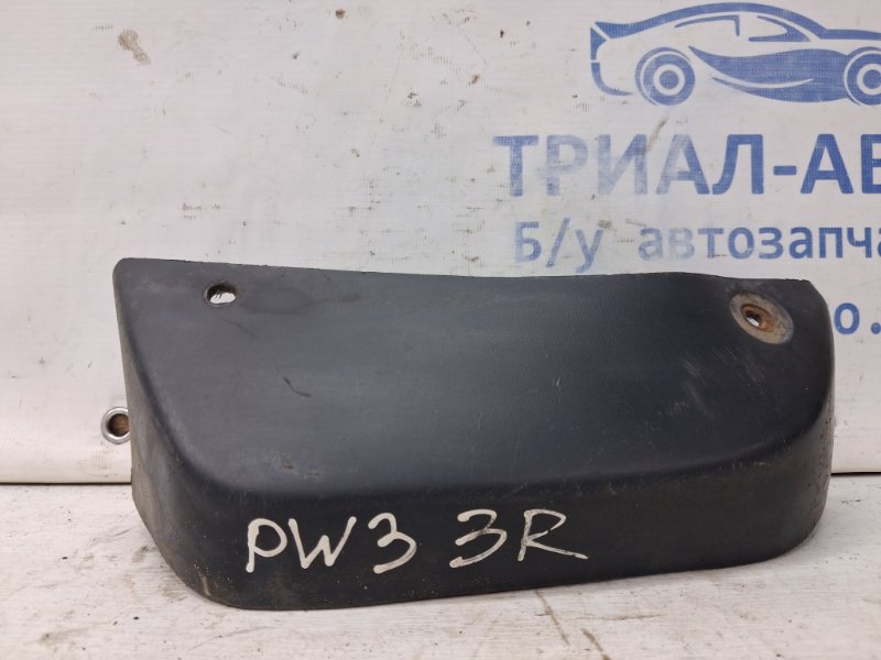 Брызговик задний правый Pajero Wagon 1999-2006 3 3.2 Дизель 4M41