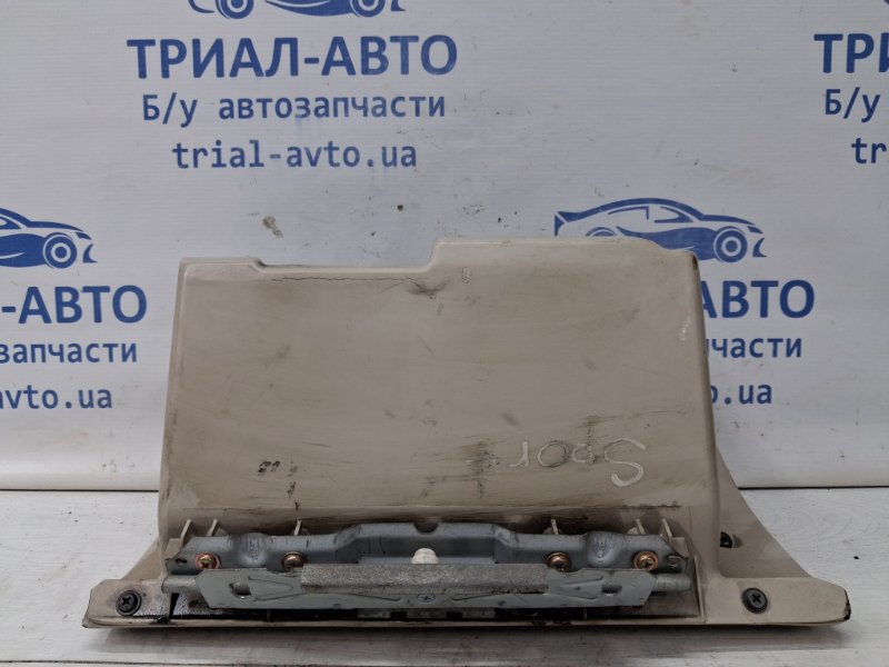 Бардачок Pajero Sport 1996-2008 K9 3.0 бензин 6G72 Бардачок Pajero Sport 1996-2008 K9 3.0 бензин 6G72