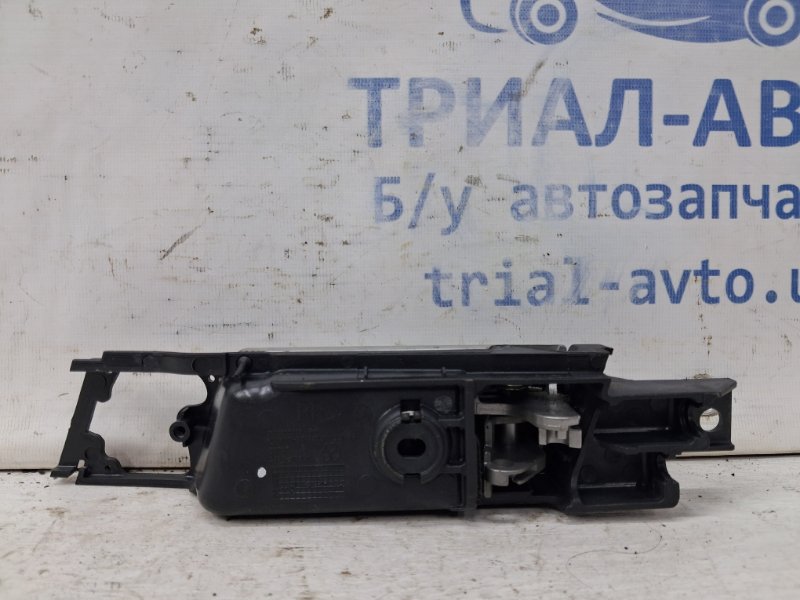 Ручка двери внутренняя правая Chevrolet Captiva C140 2.2 diesel Z22D1 Ручка двери внутренняя правая Chevrolet Captiva C140 2.2 diesel Z22D1