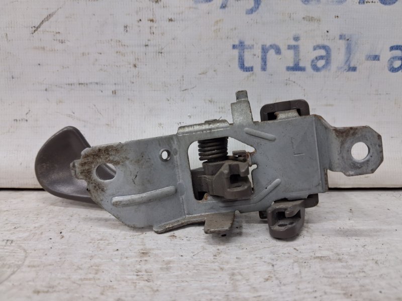 Ручка двери внутренняя левая Mitsubishi Pajero Sport K9 3.0 бензин 6G72