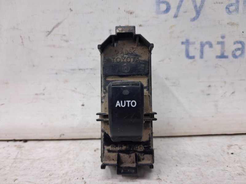 Кнопка стеклоподъемника Toyota Prado 2002-2009 J120 3.0 Diesel 1KDFTV 8403060020 Б/У