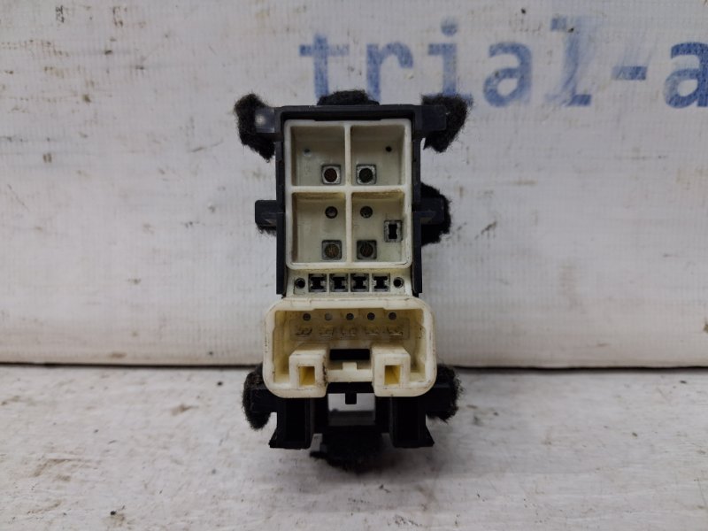 Кнопка стеклоподъемника Camry 2006-2011 XV40 2.4 Бензин 2AZFE