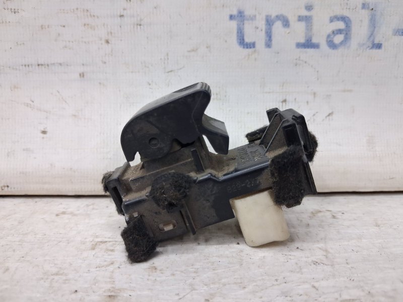 Кнопка стеклоподъемника Toyota Camry XV40 2.4 Бензин 2AZFE