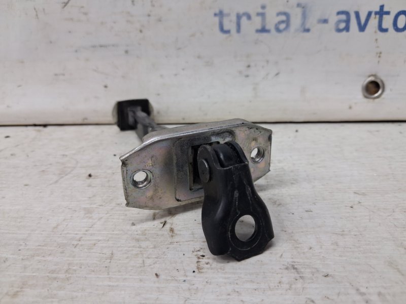 Ограничитель двери задний правый Qashqai 2013-2022 J11 1.2 Бензин HRA2DDT Ограничитель двери задний правый Qashqai 2013-2022 J11 1.2 Бензин HRA2DDT