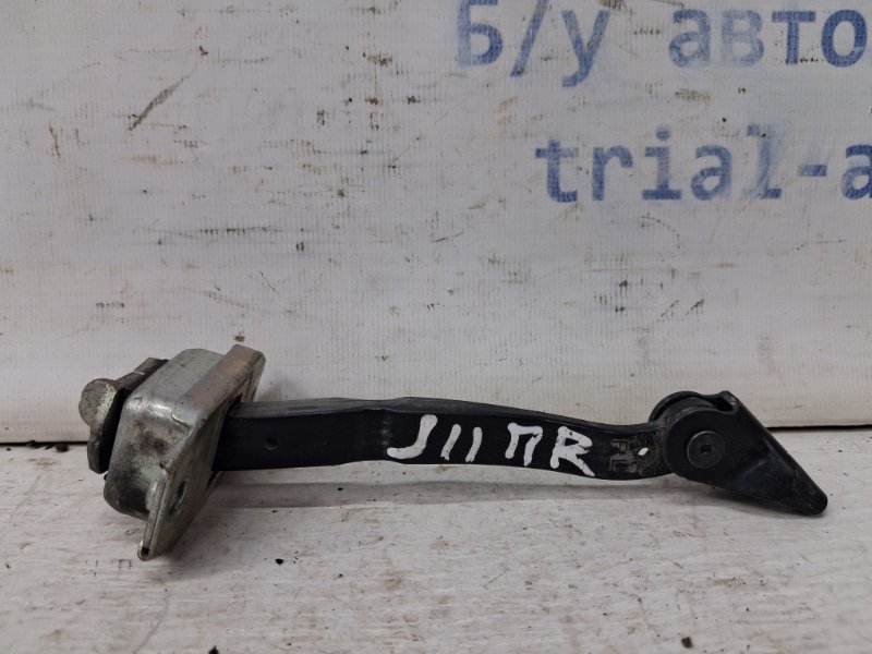 Запчасть ограничитель двери передний правый Nissan Qashqai 2013-2022 J11 1.2 Бензин HRA2DDT 804304EA0A Б/У Ограничитель двери передний правый Nissan Qashqai 2013-2022 J11 1.2 Бензин HRA2DDT 804304EA0A Б/У