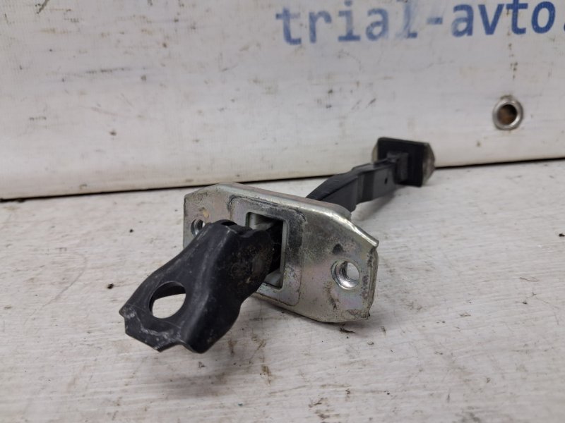 Ограничитель двери передний левый Qashqai 2013-2022 J11 1.2 Бензин HRA2DDT Ограничитель двери передний левый Qashqai 2013-2022 J11 1.2 Бензин HRA2DDT