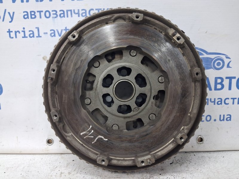 Запчасть маховик Nissan Qashqai 2013-2022 J11 1.2 Бензин HRA2DDT 1233100QAB Б/У Маховик Nissan Qashqai 2013-2022 J11 1.2 Бензин HRA2DDT 1233100QAB Б/У