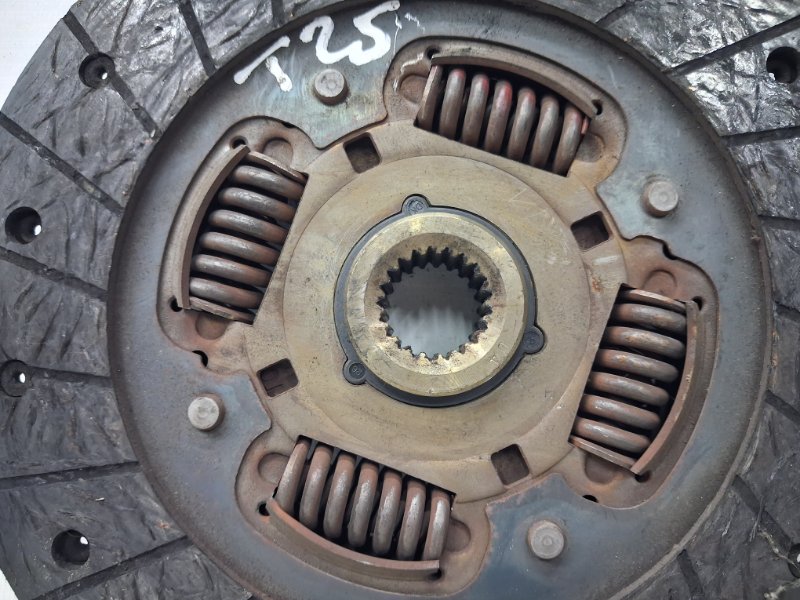 Диск сцепления Avensis 2002-2010 T25 1.8 бензин 1ZZFE