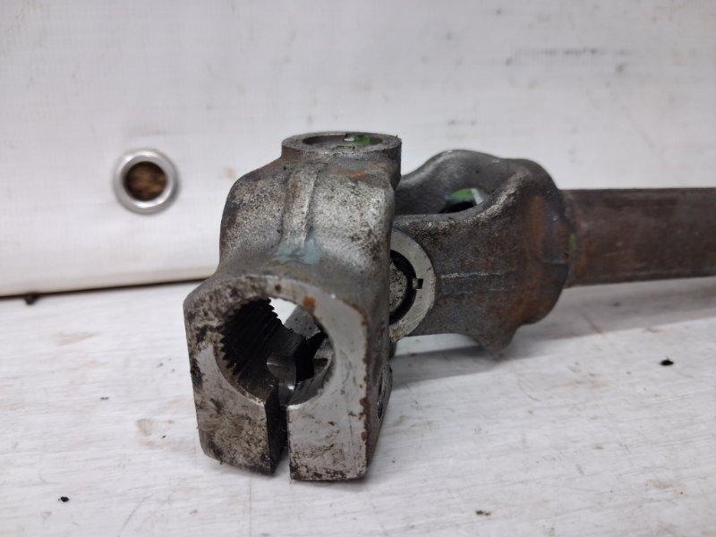 Карданчик рулевой Suzuki SX4 1 1.6 бензин M16A