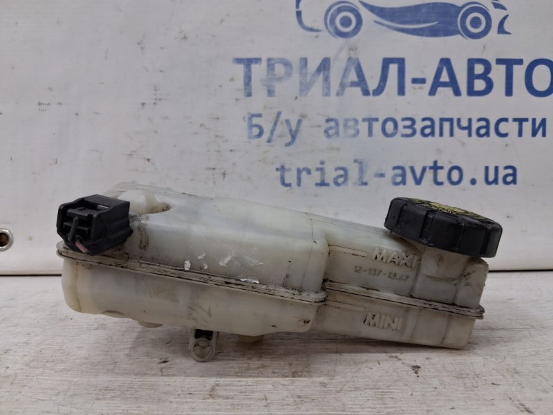 Бачок главного тормозного цилиндра Megane 2008-2016 3 1.5 Diesel K9K Бачок главного тормозного цилиндра Megane 2008-2016 3 1.5 Diesel K9K