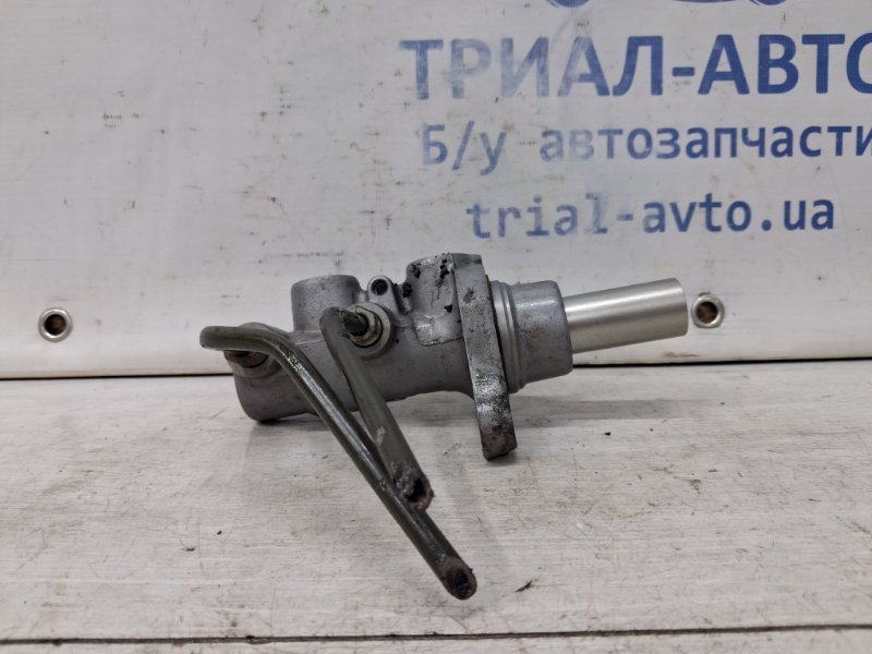 Тормозной цилиндр главный Mitsubishi ASX 2010- GA 1.8 Diesel 4N13 4625A214 Б/У