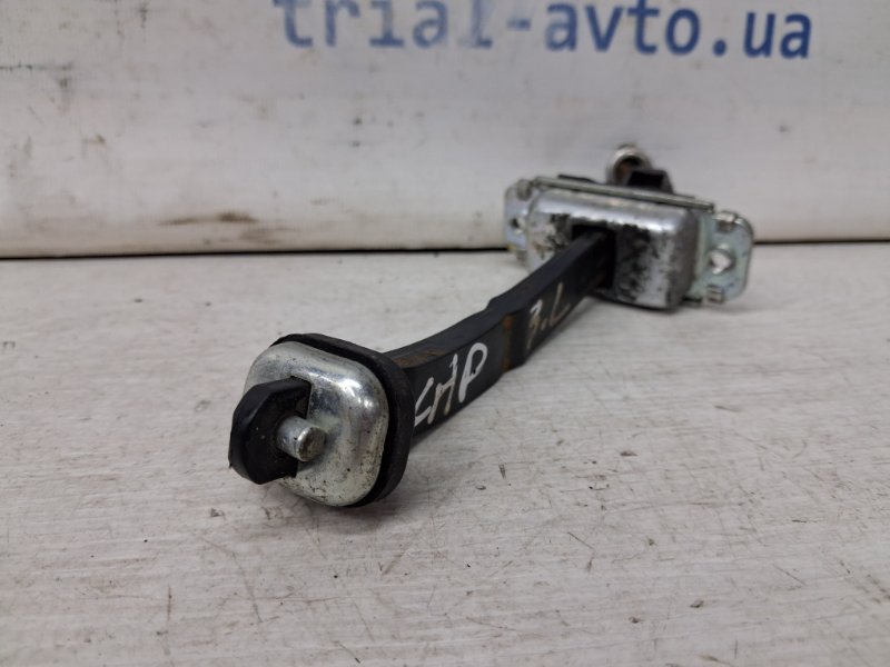 Ограничитель двери задний левый Chevrolet Captiva C140 2.2 diesel Z22D1 Ограничитель двери задний левый Chevrolet Captiva C140 2.2 diesel Z22D1