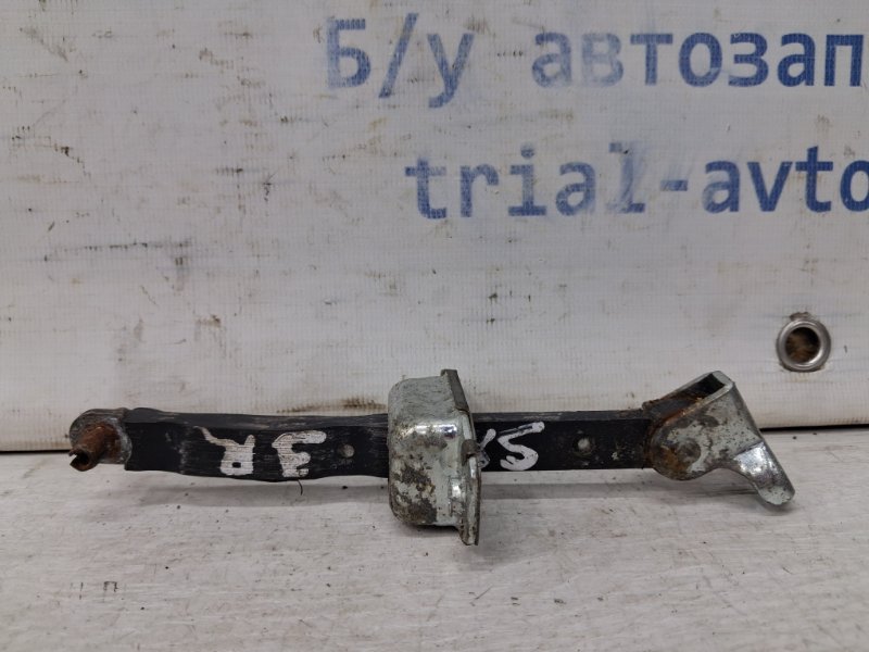 Ограничитель двери задний правый Suzuki SX4 2006-2014 1 1.6 бензин M16A 81830-54P00 Б/У