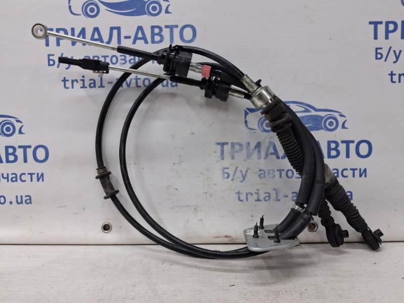 Запчасть трос коробки передач Mazda 3 2013-2019 BM 2.2 diesel GHK146500 Б/У Трос коробки передач Mazda 3 2013-2019 BM 2.2 diesel GHK146500 Б/У