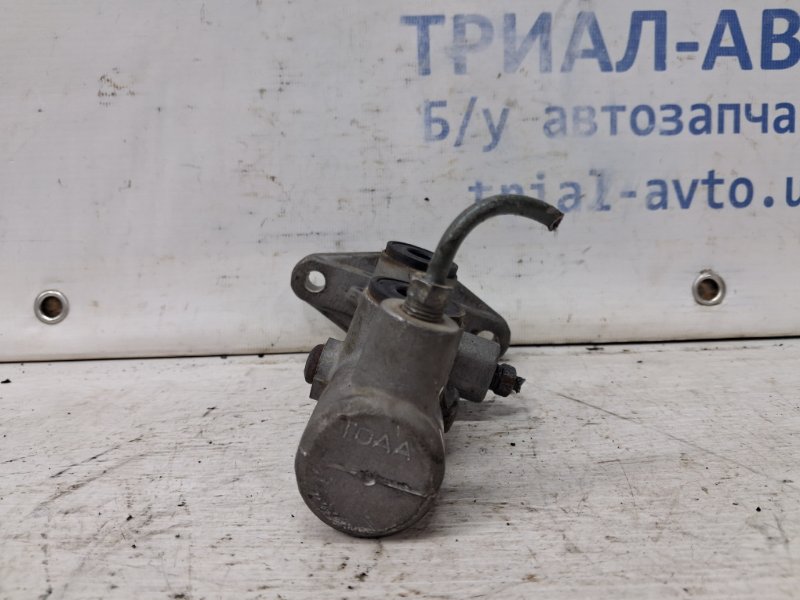 Тормозной цилиндр главный Pajero Sport 1996-2008 K9 3.0 бензин 6G72 Тормозной цилиндр главный Pajero Sport 1996-2008 K9 3.0 бензин 6G72