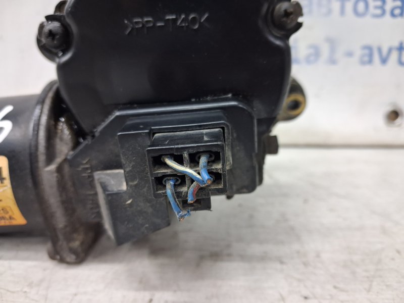 Мотор дворников Mitsubishi Pajero Sport K9 3.0 бензин 6G72 Мотор дворников Mitsubishi Pajero Sport K9 3.0 бензин 6G72