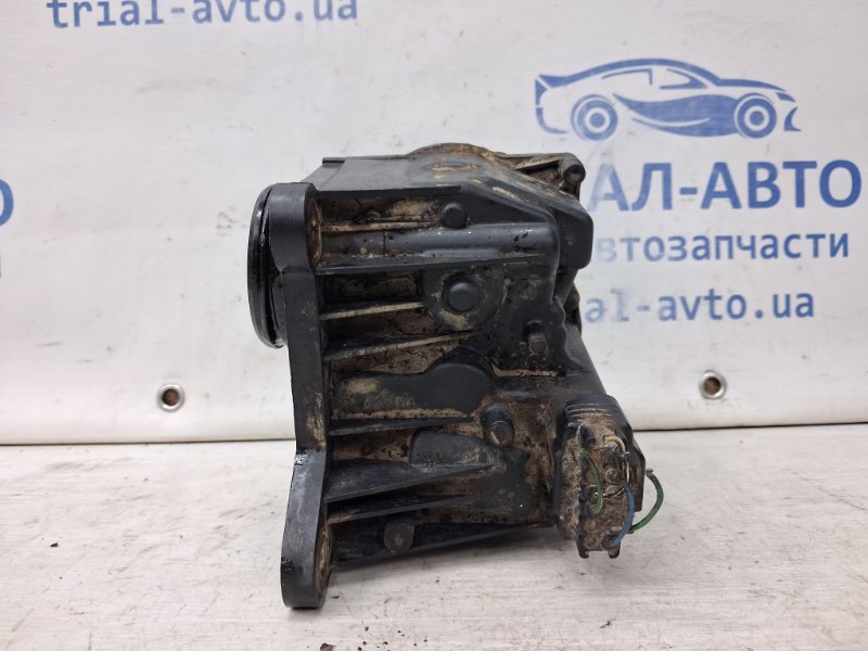 Запчасть моторчик блокировки Toyota Prado 2002-2009 J120 3.0 Diesel 1KDFTV 3641060080 Б/У Моторчик блокировки Toyota Prado 2002-2009 J120 3.0 Diesel 1KDFTV 3641060080 Б/У