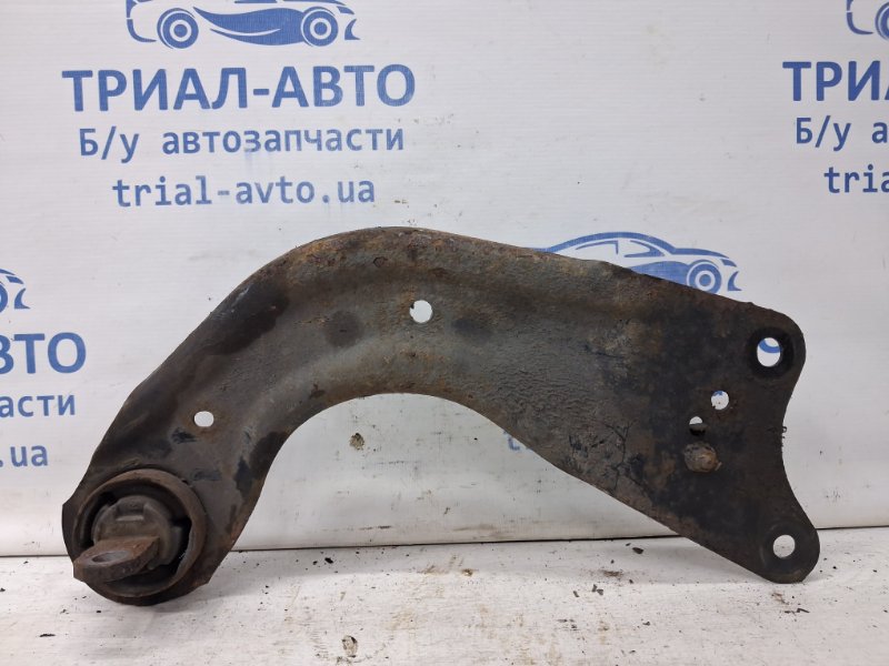 Рычаг задней подвески продольный правый Mazda 3 2013-2019 BM 2.2 diesel B45A28200 Б/У