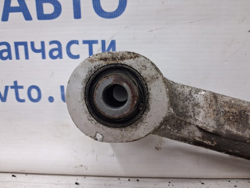 Рычаг задней подвески продольный левый Nissan Qashqai J10 2.0 Бензин MR20DE Рычаг задней подвески продольный левый Nissan Qashqai J10 2.0 Бензин MR20DE