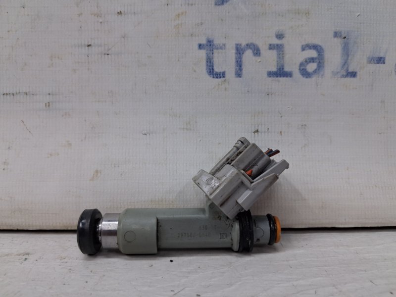 Форсунка топливная Suzuki SX4 2006-2014 1 1.6 бензин M16A 15710-79J00 Б/У