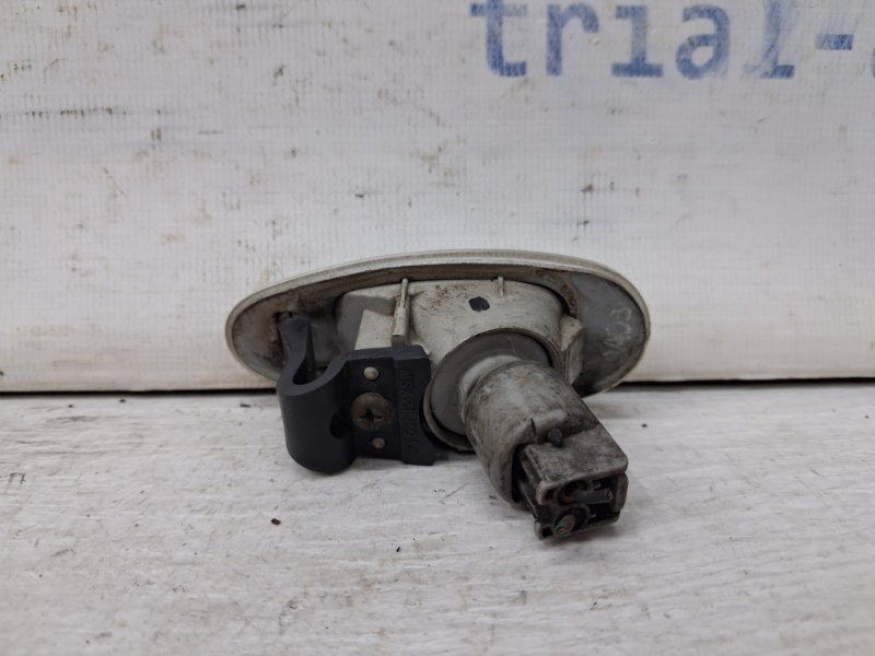 Повторитель поворотника Pajero Wagon 1999-2006 3 3.2 Дизель 4M41 Повторитель поворотника Pajero Wagon 1999-2006 3 3.2 Дизель 4M41