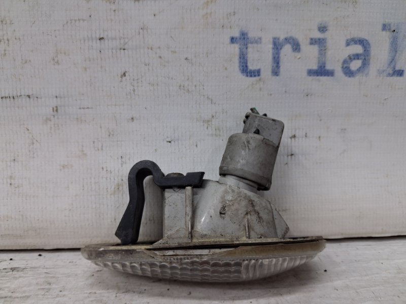 Повторитель поворотника Mitsubishi Pajero Wagon 3 3.2 Дизель 4M41 Повторитель поворотника Mitsubishi Pajero Wagon 3 3.2 Дизель 4M41