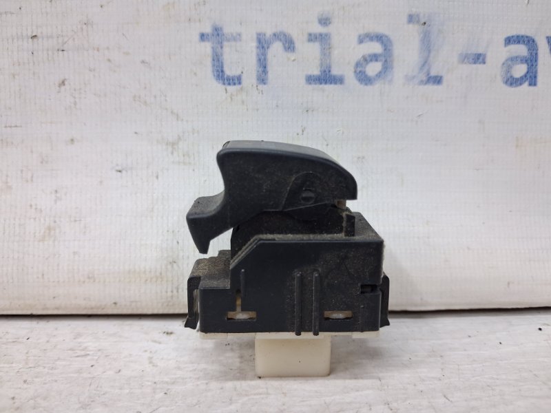 Кнопка стеклоподъемника Toyota Avensis 2002-2010 T25 1.8 бензин 1ZZFE 8481005050 Б/У