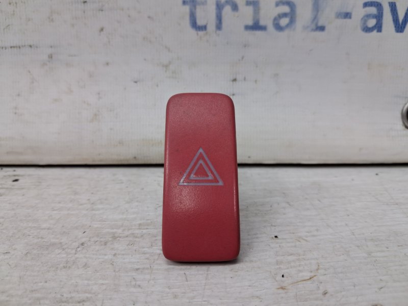 Кнопка аварийки Toyota Auris 2006-2012 E150 1.6 бензин 1ZRFAE 8433202131 Б/У