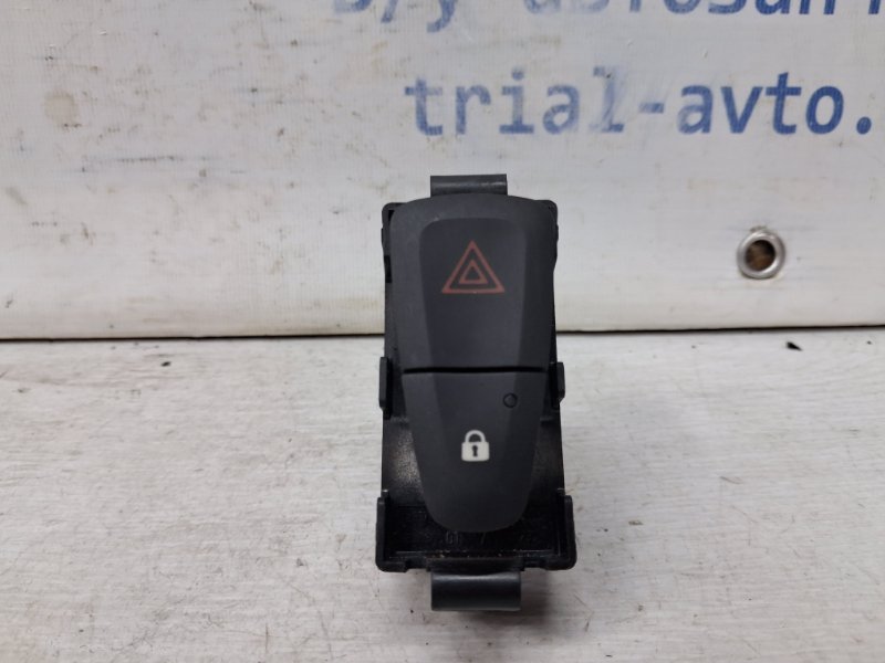 Кнопка аварийки Renault Megane 2008-2016 3 1.5 Diesel K9K 8200214898 Б/У