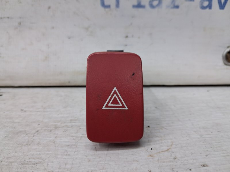 Запчасть кнопка аварийки Hyundai Tucson 2004-2009 JM 2.0 diesel D4EA 937902E000CA Б/У Кнопка аварийки Hyundai Tucson 2004-2009 JM 2.0 diesel D4EA 937902E000CA Б/У