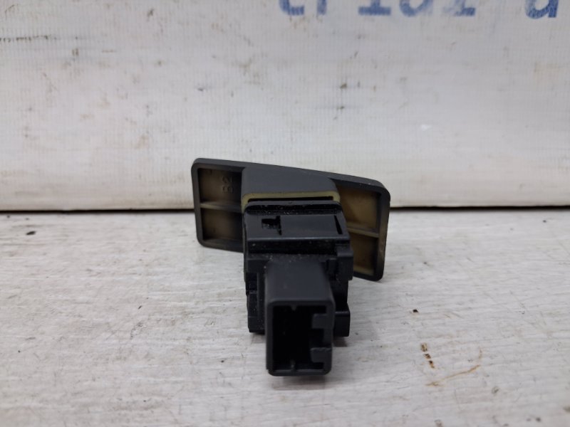 Кнопка аварийки SX4 2006-2014 1 1.6 бензин M16A