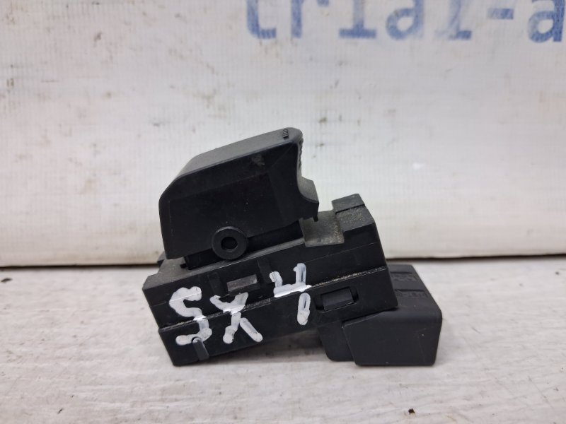 Кнопка стеклоподъемника SX4 2006-2014 1 1.6 бензин M16A