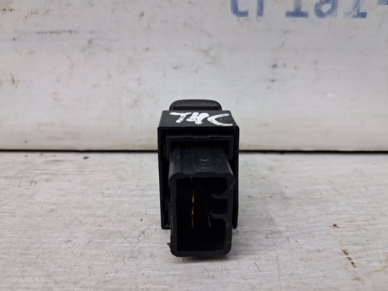 Кнопка стеклоподъемника Hyundai Tucson JM 2.0 diesel D4EA Кнопка стеклоподъемника Hyundai Tucson JM 2.0 diesel D4EA