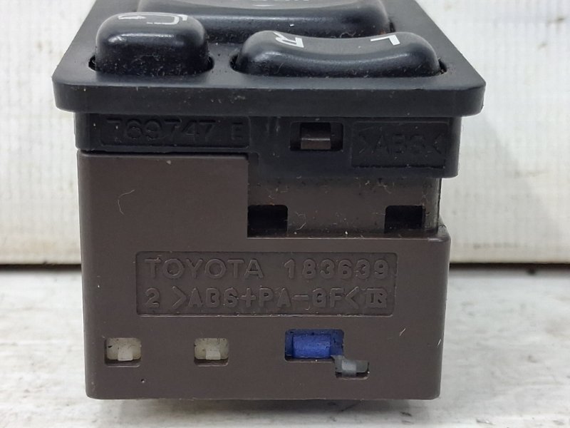 Корректор зеркал Toyota Auris E150 1.6 бензин 1ZRFAE