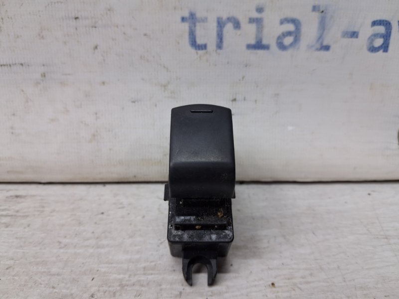 Запчасть кнопка стеклоподъемника Nissan Qashqai 2006-2013 J10 2.0 Бензин MR20DE 25411JD000 Б/У Кнопка стеклоподъемника Nissan Qashqai 2006-2013 J10 2.0 Бензин MR20DE 25411JD000 Б/У