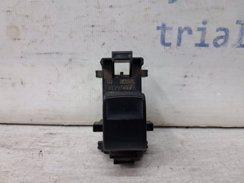 Кнопка стеклоподъемника Toyota RAV 4 2005-2016 A30 2.0 бензин 1AZFE 8415042020 Б/У