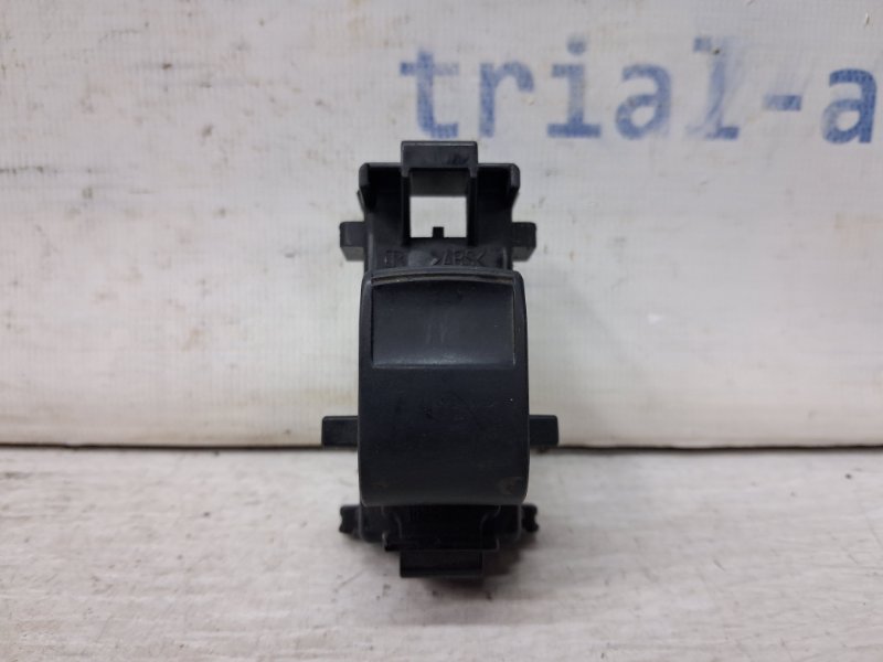 Кнопка стеклоподъемника Toyota RAV 4 2005-2016 A30 2.0 бензин 1AZFE 8415042020 Б/У