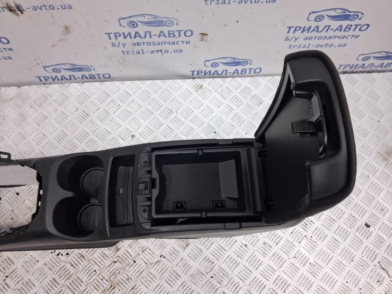 Подлокотник Nissan Qashqai J11 1.2 Бензин HRA2DDT Подлокотник Nissan Qashqai J11 1.2 Бензин HRA2DDT