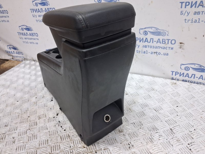 Подлокотник Captiva 2006-2018 C140 2.2 diesel Z22D1